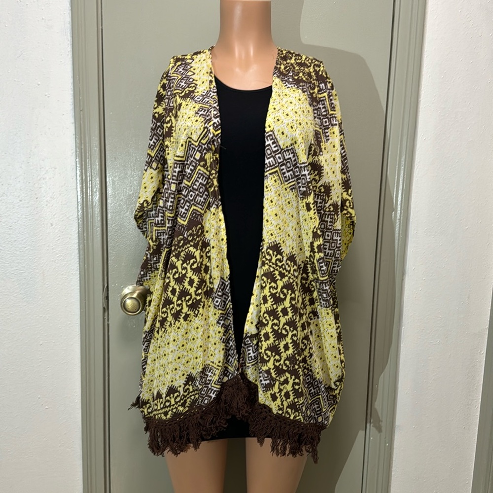 Brown and Yellow Print short Kimono with fringe bottom EUC Medium